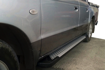 Ford Ranger 2007-2011 Trittbretter Allmond Grey (2 Stk., Alu) Foto 1