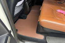 Toyota Land Cruiser 200 2007-2021 Gummimatten Carsuit (2007-2012, braun) Foto 7