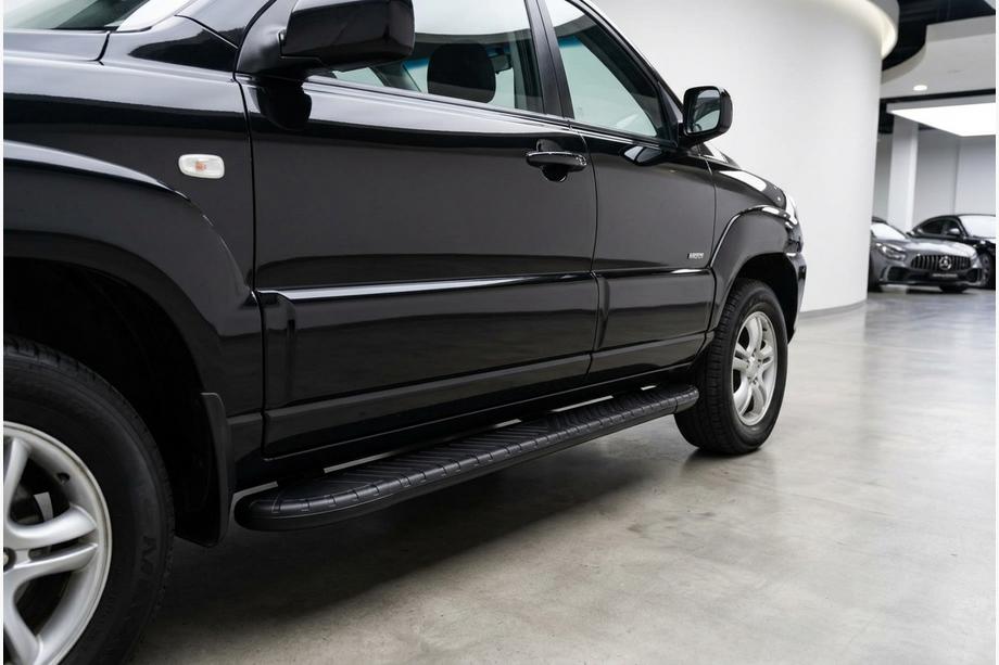 Kia Sportage 2004-2010 Seitenschweller Bosphorus Black (2 Stk., Aluminium) Image