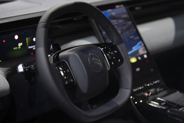 Citroën e-C5 Aircross 2025 im Test: Elektrischer Komfort der zweiten Generation Foto 7