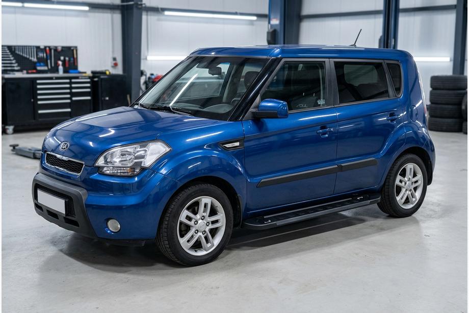 Kia Soul I 2008-2013 Seitenschweller RedLine Black (2 Stk., Aluminium) Image