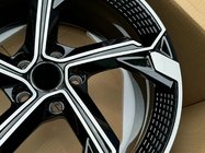 Audi A4 B9 2015-2024 Geschmiedete OEM Felgen R19 (4 Stk) Foto 2
