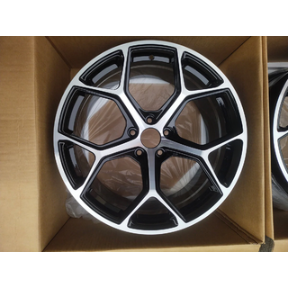 Geschmiedete OEM Felgen R19 (4 Stk) Foto 2