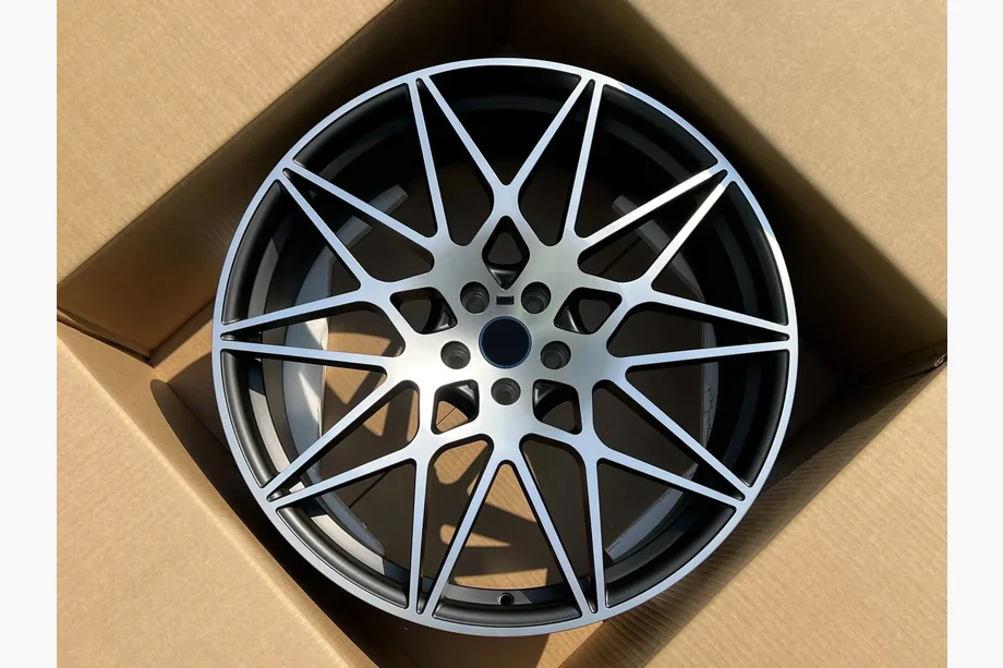BMW iX (I20) 2022- Geschmiedete OEM Felgen R22 (4 Stk) Image