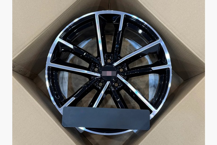 Cadillac CTS 2013-2019 Geschmiedete OEM Felgen R19 (4 Stk) Image