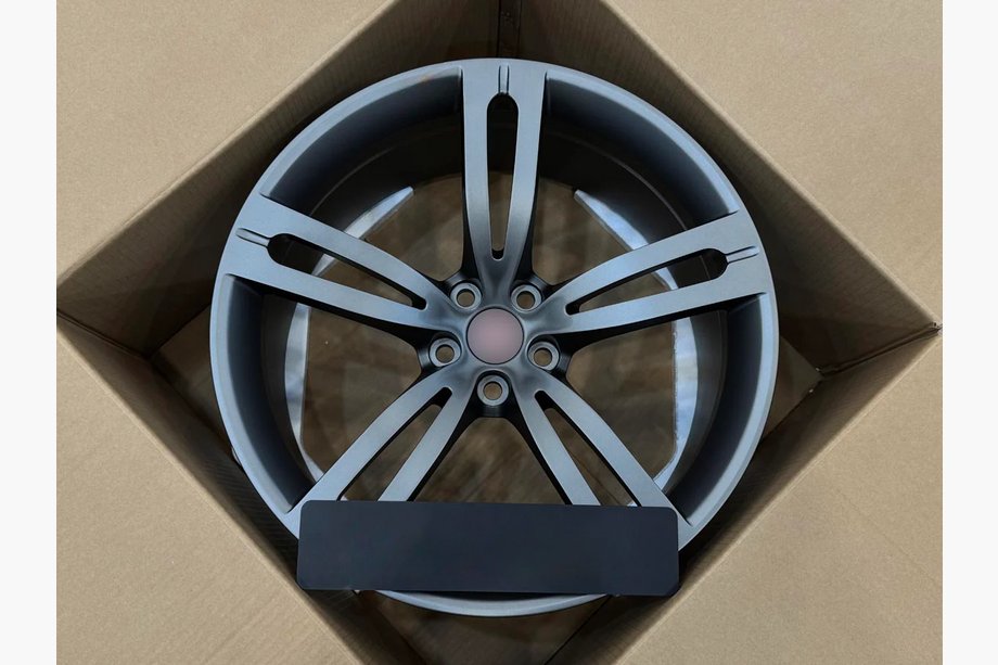 Jaguar XJ 2010- Geschmiedete OEM Felgen R20 V1 (4 Stk) Image