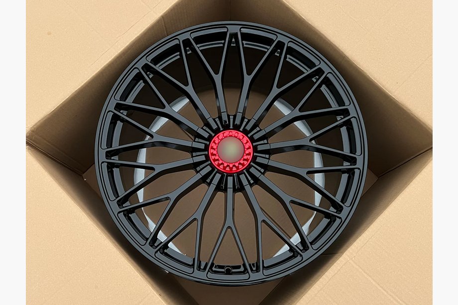 Lamborghini Aventador 2011-2022 Geschmiedete OEM Felgen R20 R21 V4 (4 Stk) Image