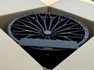 Lamborghini Urus 2018- Geschmiedete Felgen OEM R23 V5 (4 Stk) Foto 5