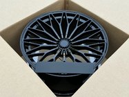 Lamborghini Urus 2018- Geschmiedete Felgen OEM R23 V5 (4 Stk) Foto 3