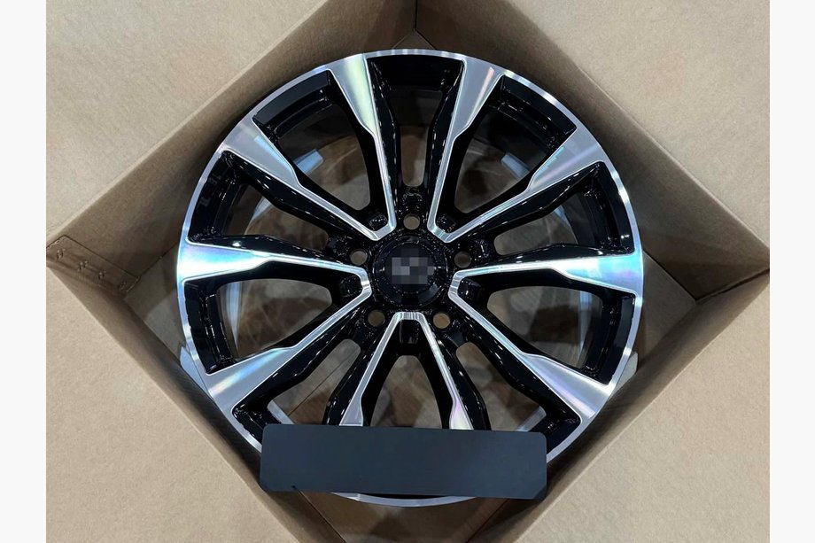 Lexus LX570/450d 2008-2022 Geschmiedete OEM Felgen R22 (4 Stk) Image