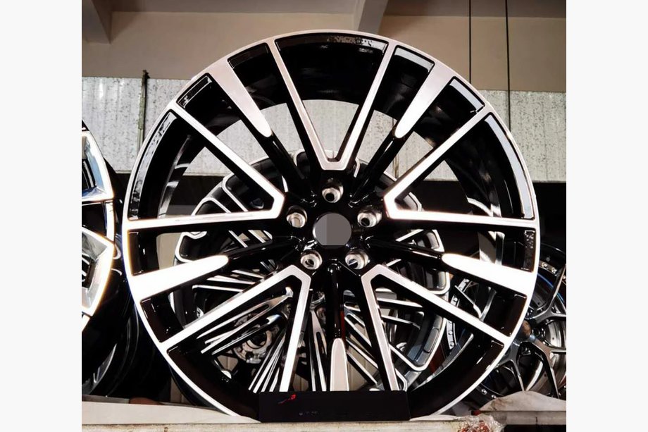 Maserati Ghibli 2013-2023 Geschmiedete OEM-Felgen R21 (4 Stk) Foto 1