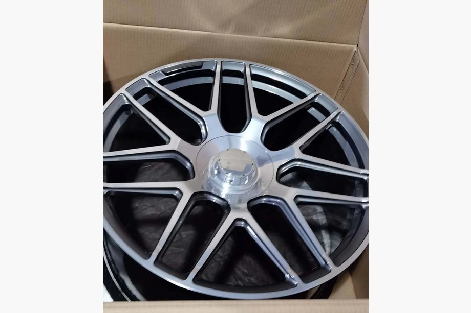 Mercedes G class W463 2018-2024 Geschmiedete Felgen OEM R22 V2 (4 Stk) Foto 4