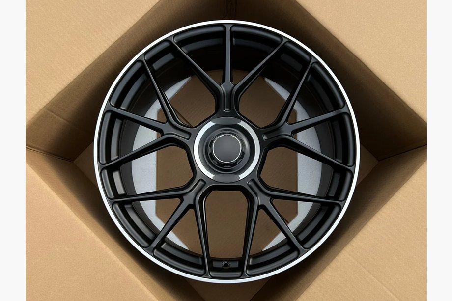 Mercedes AMG GT C190/R190 2014-2022 Geschmiedete OEM Felgen R19 V2 (4 Stk) Image