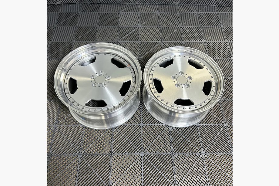 Mercedes S-class W222 2013-2022 Geschmiedete OEM Felgen R20 (4 Stk) Image