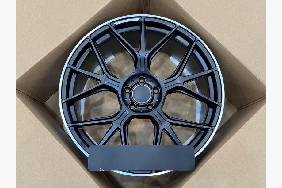 Mercedes E-class W213 2016-2023 Geschmiedete OEM-Felgen R21 (4 Stk) Image