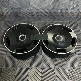 Geschmiedete OEM R20 V2 Felgen (4 Stk) Foto 1