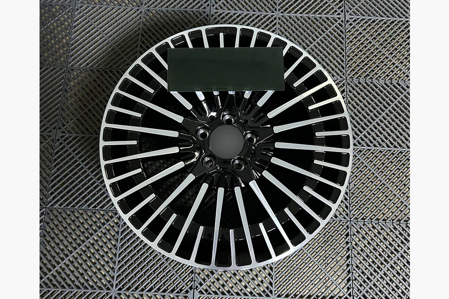 Mercedes EQS 2021- Geschmiedete OEM Felgen R19 V2 (4 Stk) Image