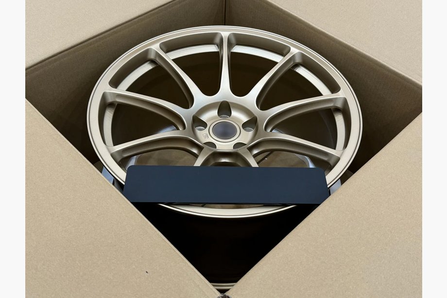 Nissan GT-R 2008-2025 Geschmiedete OEM R20 V2 Felgen (4 Stk) Foto 5