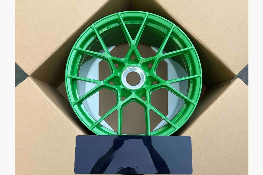 Porsche 911 (991) 2011–2019 Geschmiedete OEM Felgen R20 R21 V13 (4 Stk) Image