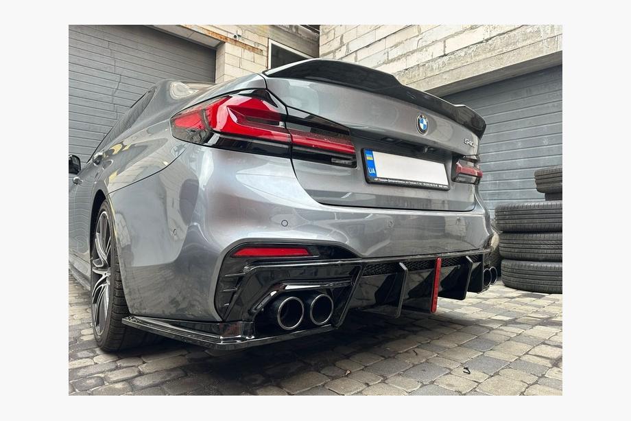 BMW 5er G30/G31 2017–2023 Heckdiffusor mit Endrohrblenden im BMP-Style (für M-Sport/M5 F90) Foto 3