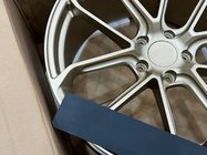 Porsche Cayenne 2018- Geschmiedete OEM R22 V6 Felgen (4 Stk) Foto 9