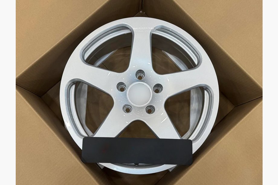 Porsche Cayenne 2003–2010 Geschmiedete OEM Felgen R19 (4 Stk) Image