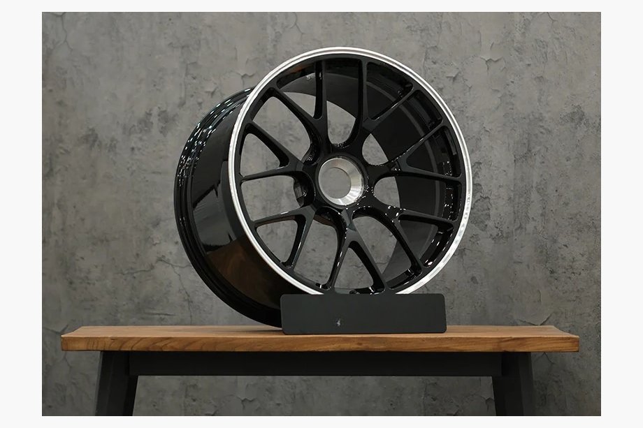 Porsche 911 (997) 2004–2012 Geschmiedete OEM Felgen R19 V3 (4 Stk) Image