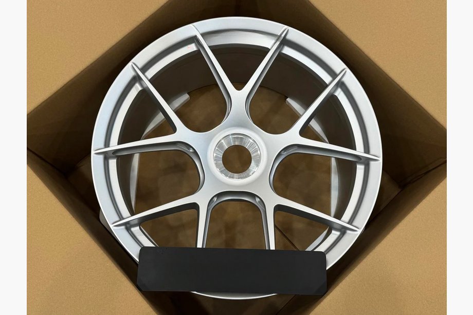 Porsche 911 (992) 2018– Geschmiedete OEM Felgen R20 R21 V35 (4 Stk) Image