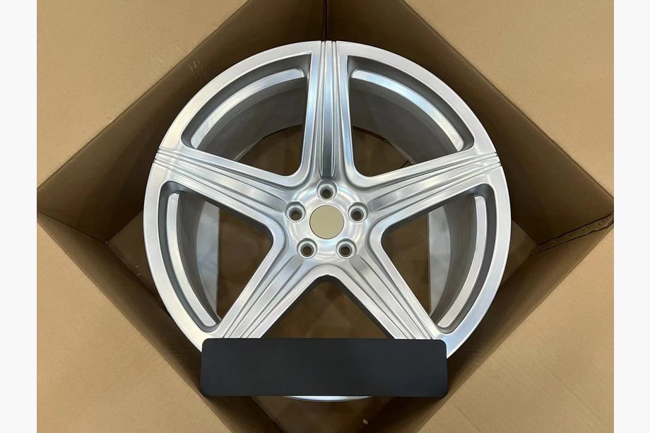 Ferrari 550 Geschmiedete OEM Felgen R20 V1 (4 Stk) Image
