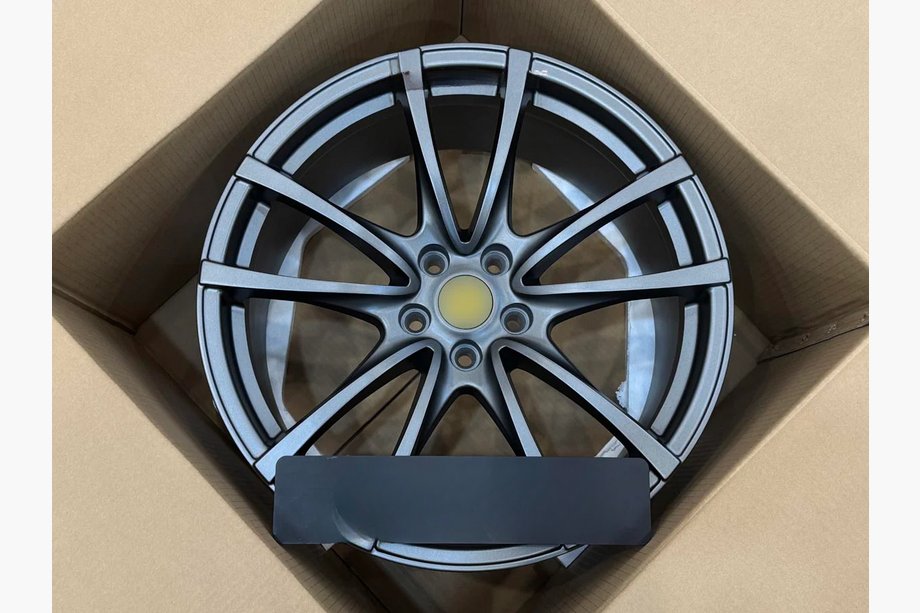 Ferrari F430 Geschmiedete OEM Felgen R19 V2 (4 Stk) Image