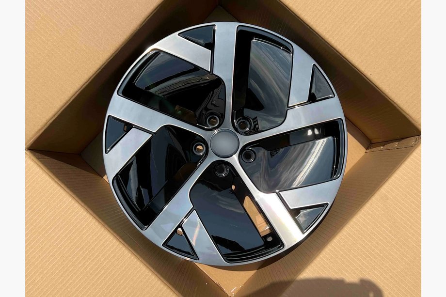 Lucid Air Geschmiedete OEM Felgen R19 V1 (4 Stk) Image