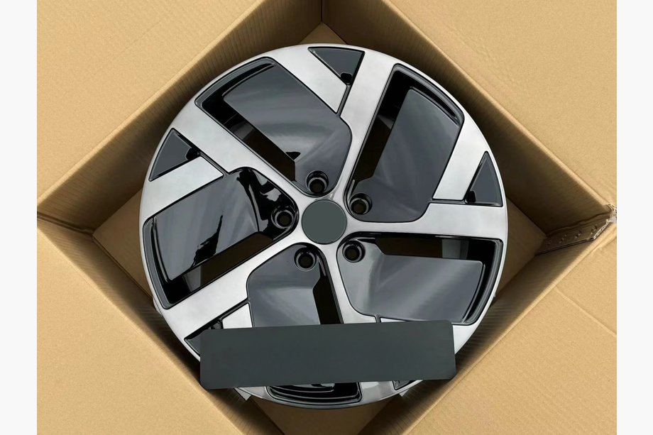 Lucid Air Geschmiedete OEM Felgen R19 V2 (4 Stk) Image