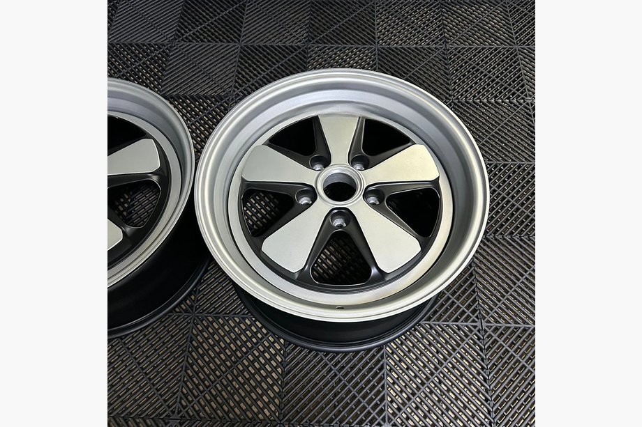 Porsche 911 (964/965) 1989–1993 Geschmiedete OEM R18 Felgen (4 Stk) Image