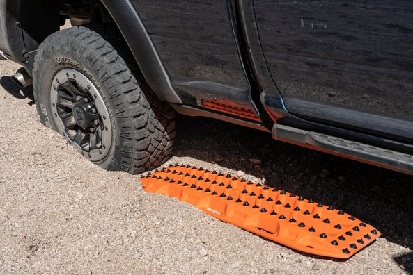 Was sind Sand-Tracks fürs Auto und wie werden sie genutzt?