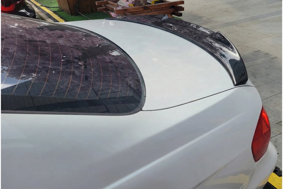 BMW 3 Series E90/E91 2005-2011 M4-Style Heckspoiler (für E90, Schwarz Glanz) Image