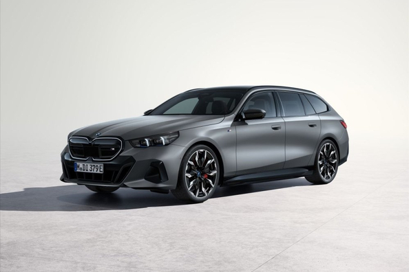 BMW i5 Touring M60 xDrive 2024: Test des elektrischen Kombis