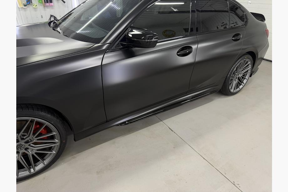 BMW 3 Series G20/G21 2018- Schwellerabdeckungen M-Sport (für M-Sport Schweller, ABS) Image