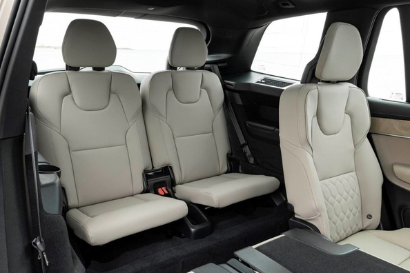 Volvo XC90 II (2024): Luxuriöser Familien-SUV mit Hybridtechnologie Foto 7