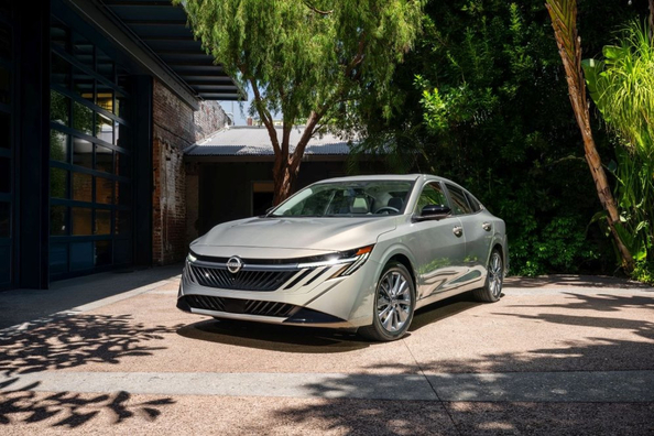 Nissan Sentra 2026 Testbericht: Technische Daten, Ausstattung, Fotos Foto 3