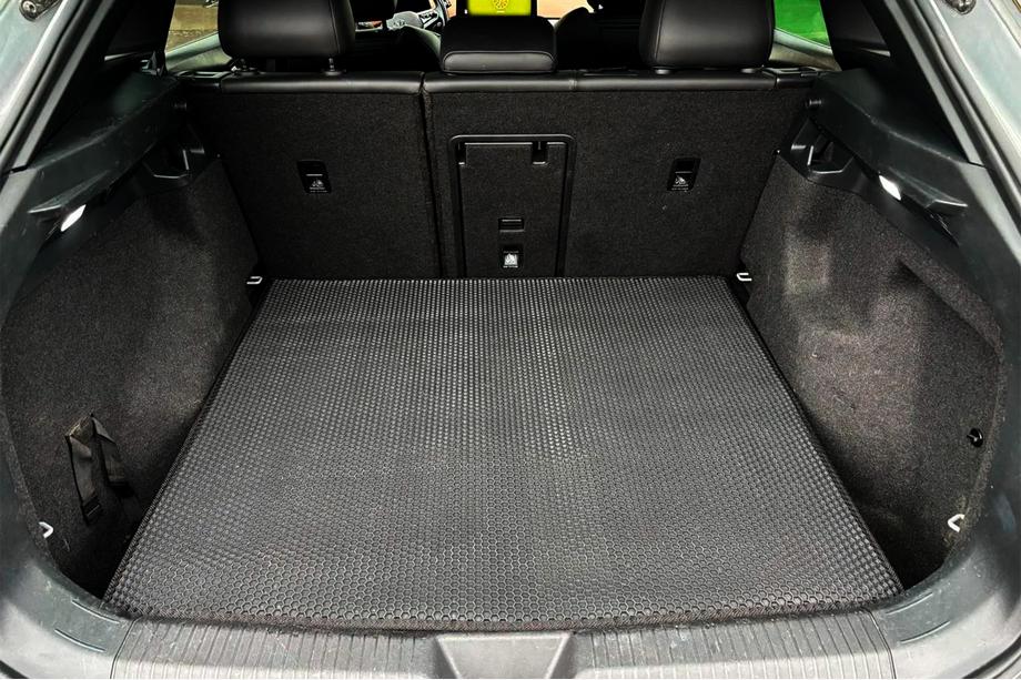 Volkswagen ID.4 2020- Gummimatte für Kofferraum Carsuit V2 (schwarz) Foto 1