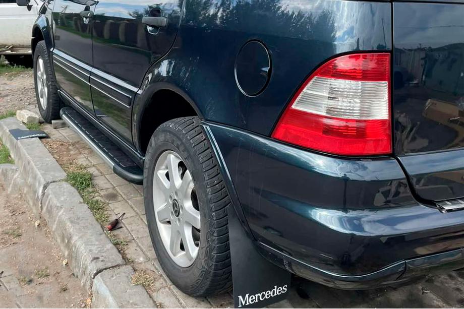 Mercedes ML W163 1997-2005 Trittbretter Duru (2 Stk., Aluminium) Image