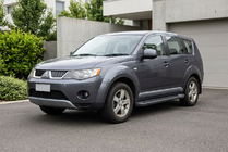 Mitsubishi Outlander 2006-2012 Trittbretter Allmond Black (2 Stk., Aluminium) Foto 1