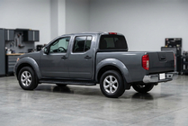 Nissan Navara 2006-2015 Seitenschweller Bosphorus Black (2 Stk., Aluminium) Foto 1