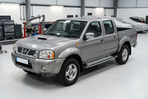 Nissan NP300 1999-2015 Trittbretter Rainbow (2 Stk., Aluminium) Foto 1