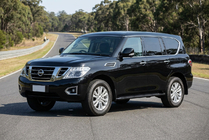 Nissan Patrol Y62 2010-2024 Trittbretter Allmond Black (2 Stk., Aluminium) Foto 1