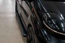 Renault Trafic 2001–2015 Trittbretter Allmond Black (2 Stk., Aluminium) Foto 2