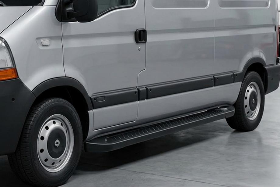 Renault Master 1998-2010 Trittbretter Allmond Black (2 Stk., Aluminium) Image
