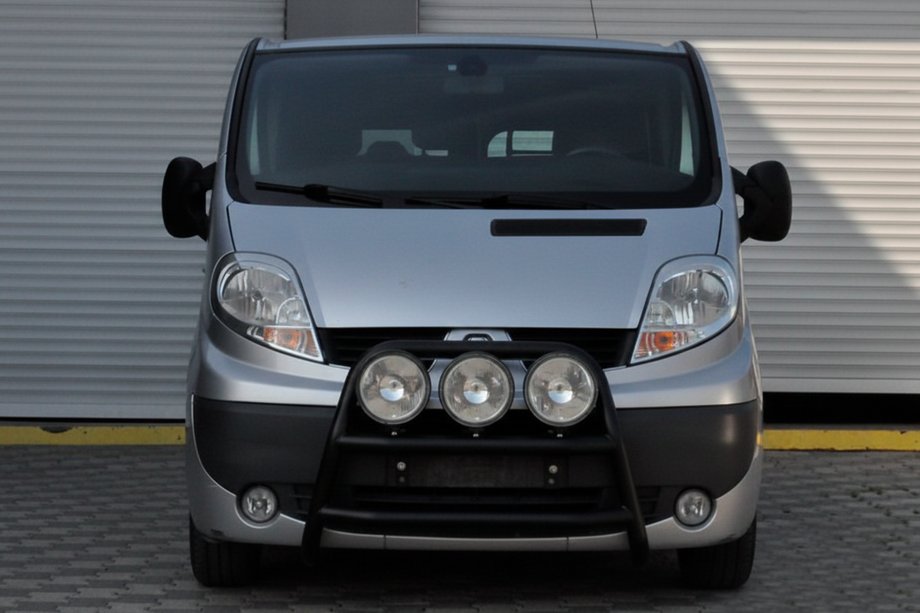 Opel Vivaro 2001–2015 Frontbügel WT018 Schwarz (Edelstahl) Image