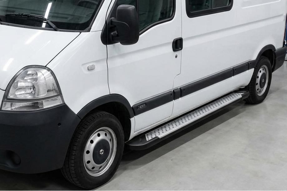 Renault Master 1998-2010 Trittbretter Allmond Grey (2 Stk., Aluminium) Image