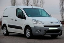 Peugeot Partner Tepee 2008-2018 Frontbügel WT007 Schwarz (Edelstahl) Foto 1